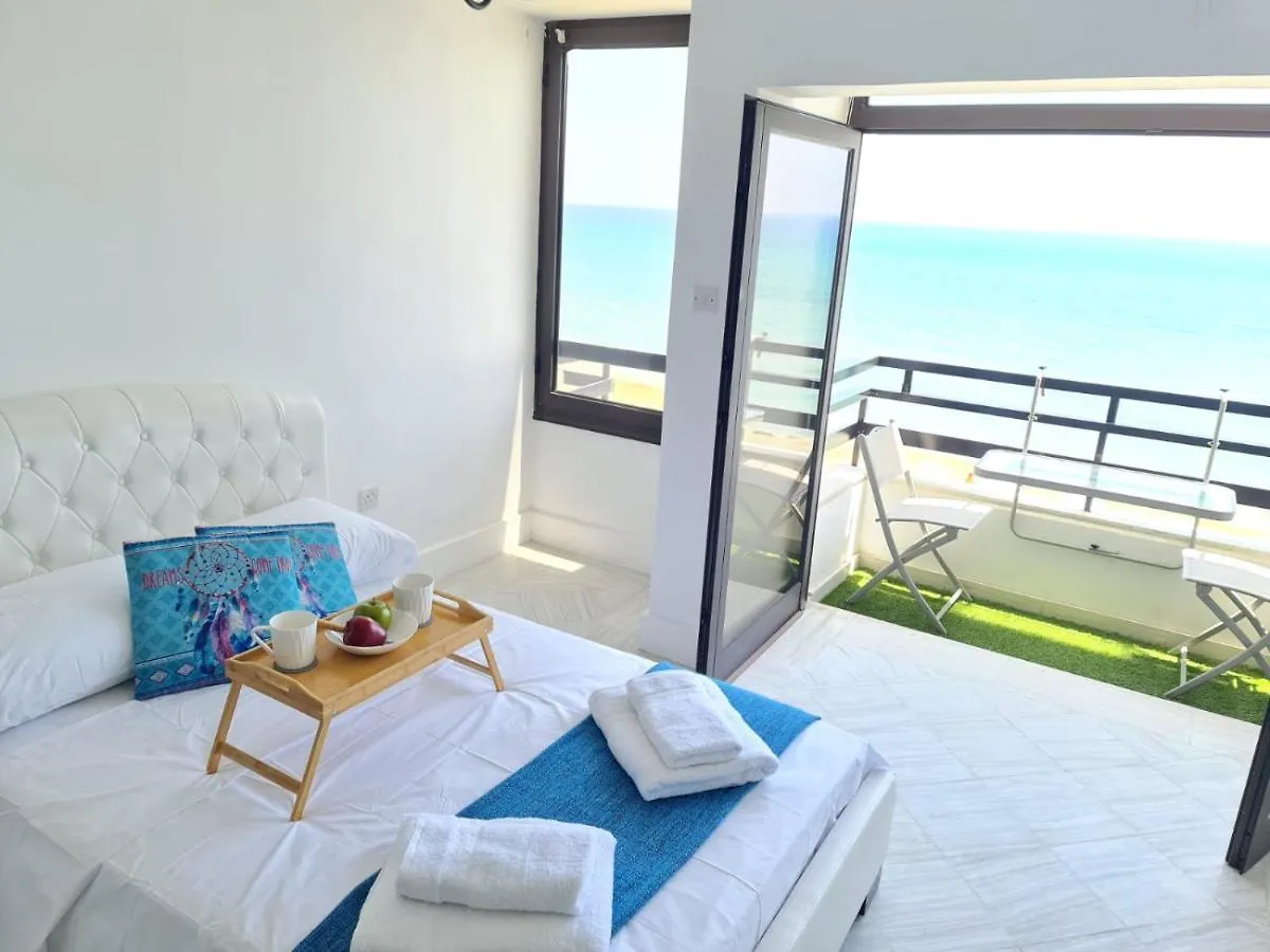 Appartement Beach Serenity Studio On Makenzy Larnaca Chypre